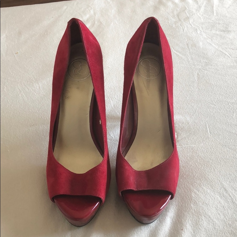Jessica Simpson Red Suede and patent pumps